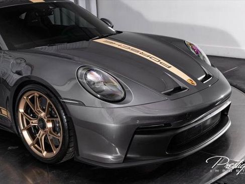Used 2022 Porsche 911 GT3 RWD image 3