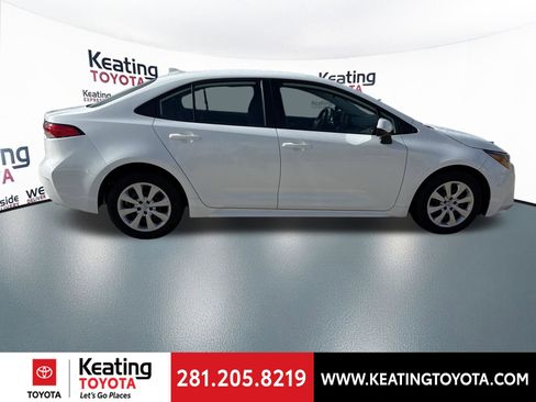 Used 2023 Toyota Corolla LE image 8