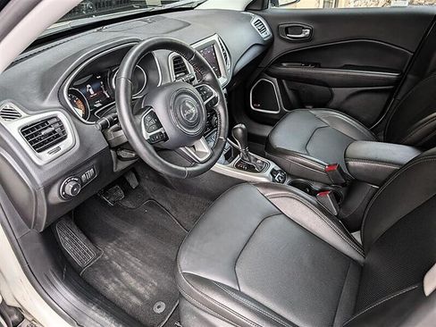 Used 2019 Jeep Compass High Altitude AWD/4WD image 2