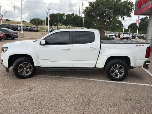 Used 2017 Chevrolet Colorado Z71 AWD/4WD image 6