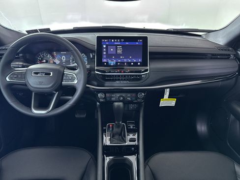 New 2026 Jeep Compass Limited image 5