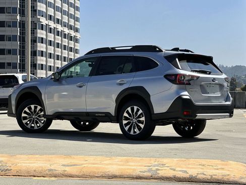 New 2025 Subaru Outback Limited image 3