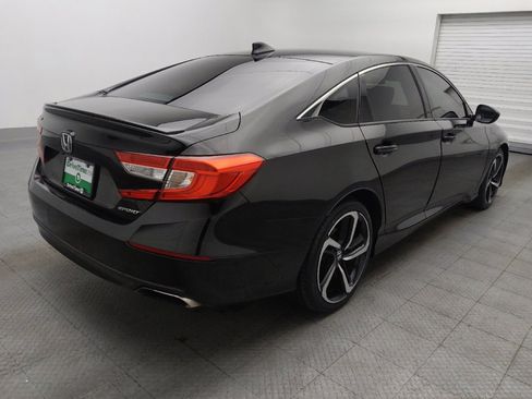 Used 2019 Honda Accord Sport image 9