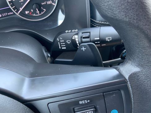 Used 2024 Nissan Rogue SV AWD/4WD image 35