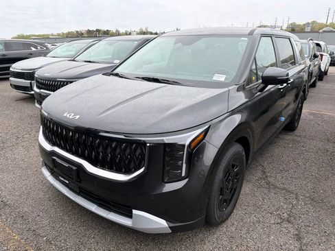 New 2026 Kia Carnival LX FWD image 3