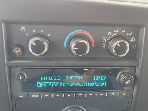 New 2025 Chevrolet Express 3500 LT w/ LT Preferred Equipment Group image 5