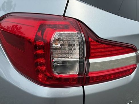 Used 2021 Subaru Ascent Premium w/ Convenience Package AWD/4WD image 29