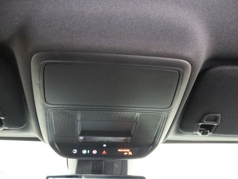 New 2026 Chevrolet Equinox LT w/ Safety and Technology Package FWD image 28
