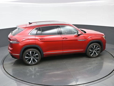 Used 2024 Volkswagen Atlas Cross Sport SEL Premium R-Line image 39