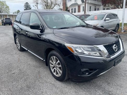 Used 2015 Nissan Pathfinder S image 4