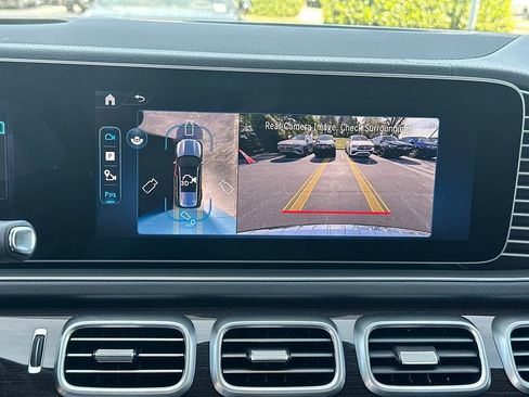 New 2026 Mercedes-Benz GLS 450 4MATIC image 32