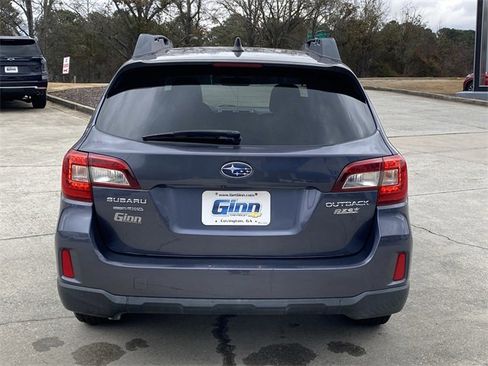 Used 2017 Subaru Outback 2.5i Premium image 5