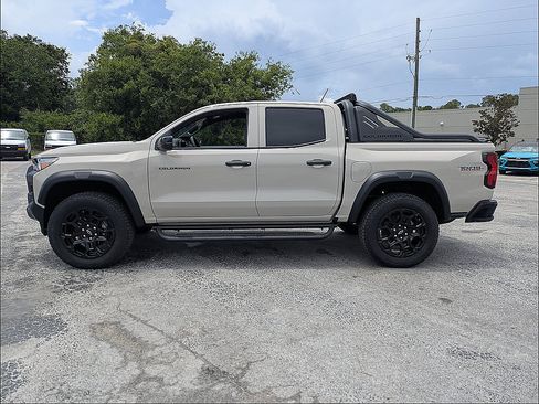 New 2026 Chevrolet Colorado Trail Boss w/ Midnight Edition AWD/4WD image 4