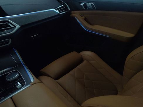 Certified 2023 BMW X5 xDrive45e w/ M Sport Package image 24