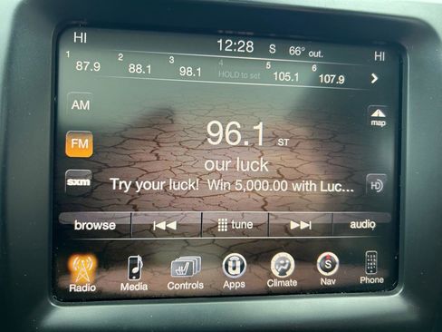 Used 2015 Jeep Cherokee Limited w/ Luxury Group FWD image 23