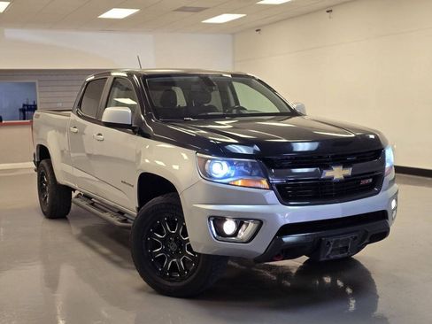 Used 2015 Chevrolet Colorado Z71 RWD image 2
