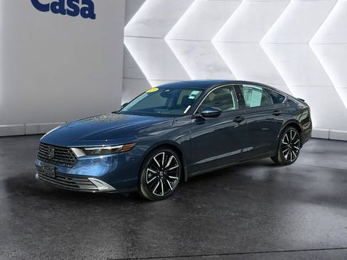 Used 2024 Honda Accord Touring image 7