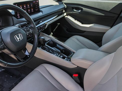 Used 2023 Honda Accord EX-L image 18