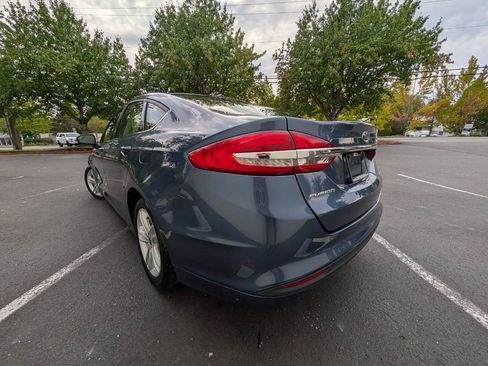 Used 2018 Ford Fusion S FWD image 4
