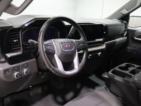 Used 2022 GMC Sierra 1500 SLE w/ LPO, GMC Protection Package AWD/4WD image 15