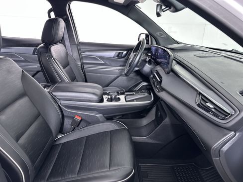 Used 2025 Buick Enclave Sport Touring w/ Power Package image 65