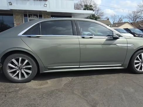 Used 2017 Lincoln Continental Premiere image 7