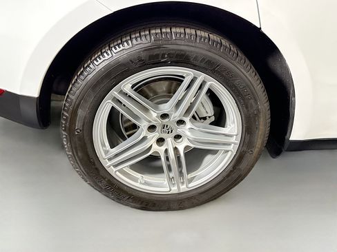 Used 2017 Porsche Macan S AWD/4WD image 33