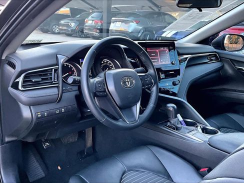 Used 2022 Toyota Camry SE image 16