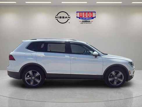 Used 2021 Volkswagen Tiguan SEL AWD/4WD image 2