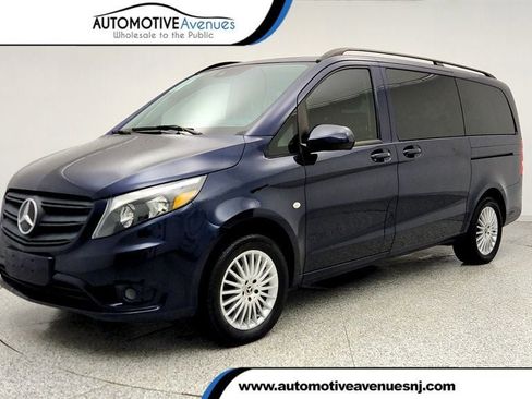 Used 2021 Mercedes-Benz Metris Passenger image 1