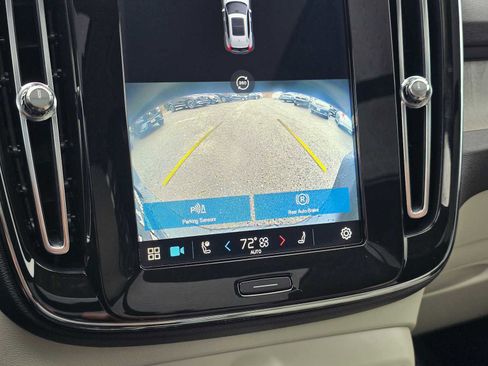 Certified 2023 Volvo XC40 B5 Plus w/ Driver Assist Package image 29