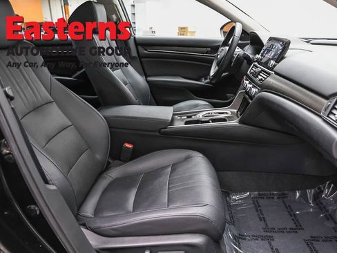 Used 2020 Honda Accord Touring image 24