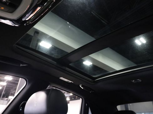 Used 2015 Rolls-Royce Ghost Base image 37