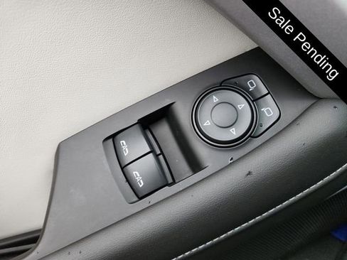 Used 2022 Chevrolet Camaro LT w/ RS Package image 28