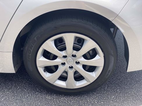 Used 2024 Toyota Corolla LE FWD image 13