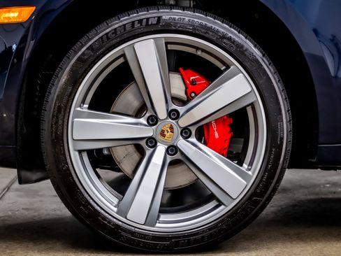 Used 2022 Porsche Macan S image 34