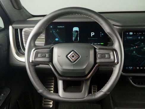 Used 2024 Rivian R1S AWD Adventure image 20