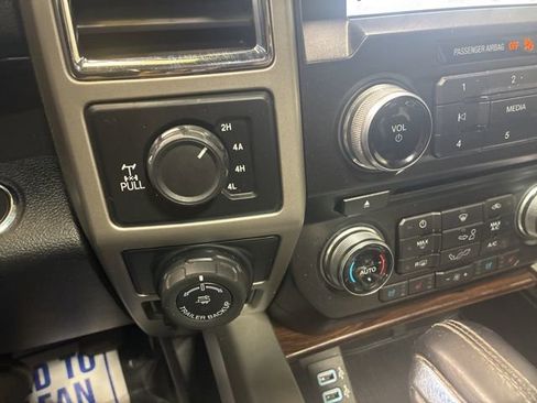 Used 2017 Ford F150 Lariat w/ Equipment Group 502A Luxury image 28