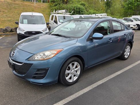Used 2010 MAZDA MAZDA3 i Touring FWD image 3