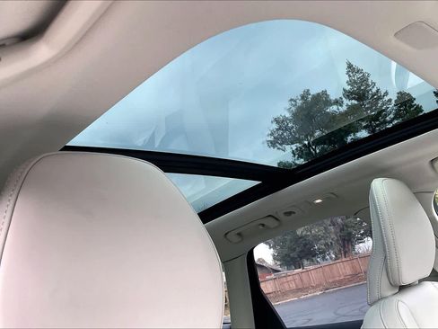 Used 2026 Volvo XC60 T8 Ultra w/ Protection Package Premier image 25