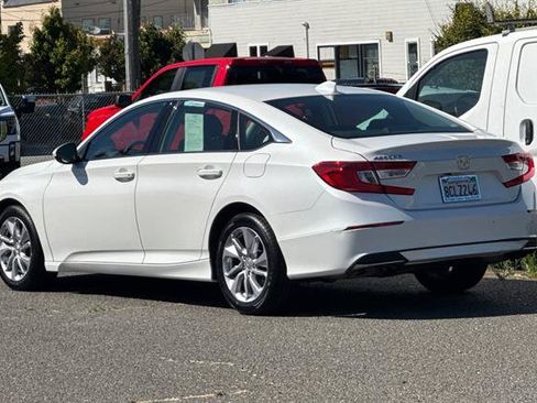 Used 2018 Honda Accord LX image 5