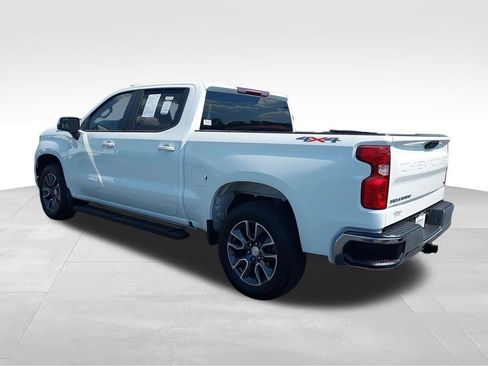 Used 2024 Chevrolet Silverado 1500 LT AWD/4WD image 3