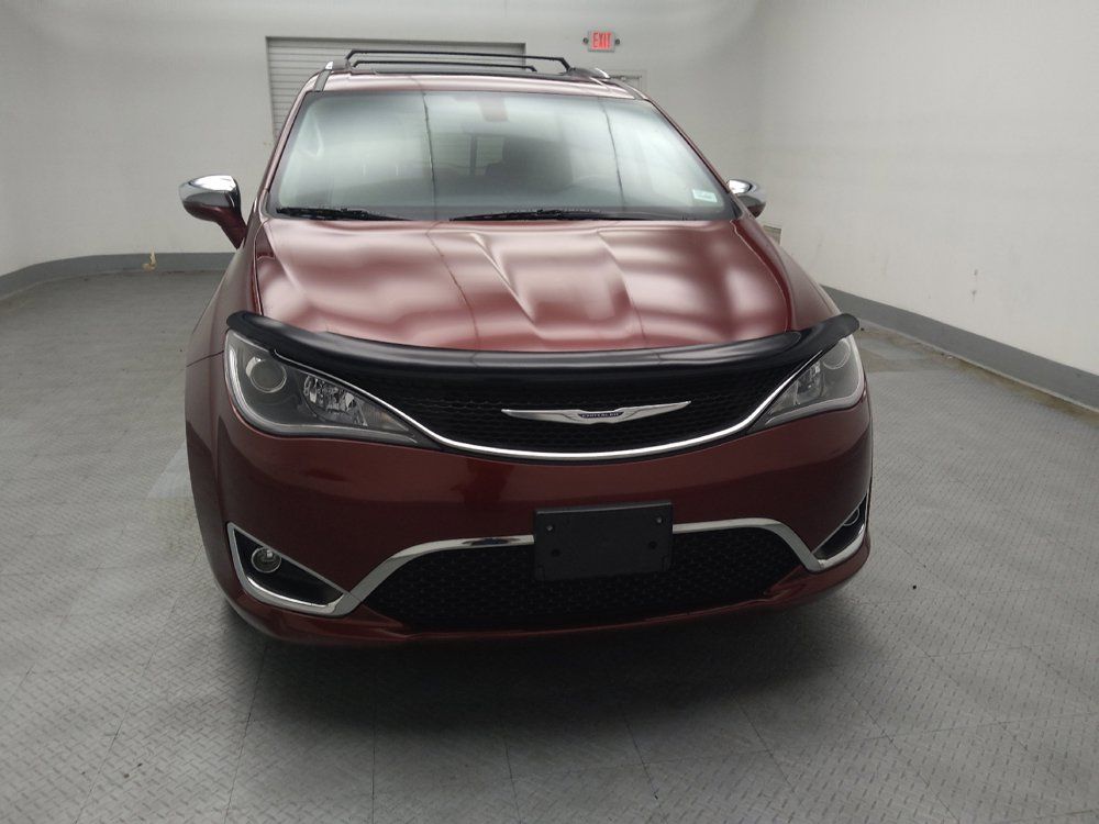 Used 2017 Chrysler Pacifica Limited FWD image 14