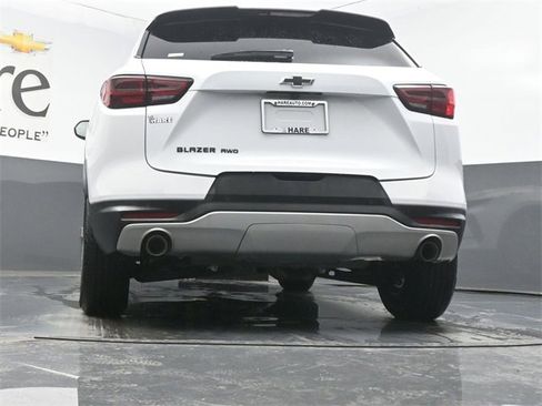 New 2025 Chevrolet Blazer LT w/ Midnight/Sport Edition image 32