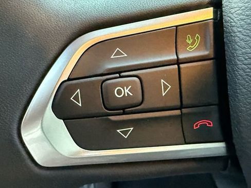 Used 2024 Jeep Compass Latitude image 13