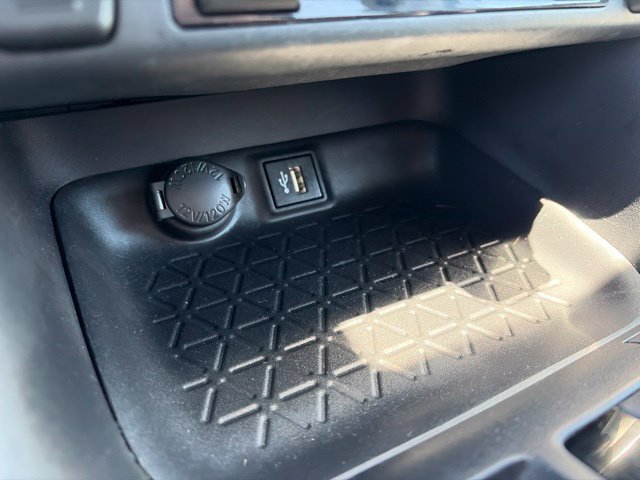 Used 2024 Toyota RAV4 XLE w/ Weather Package AWD/4WD image 27