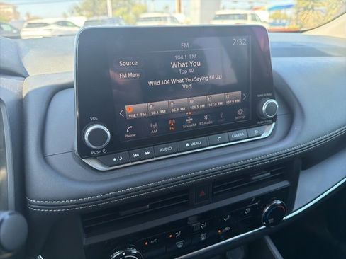 Certified 2025 Nissan Rogue S image 13