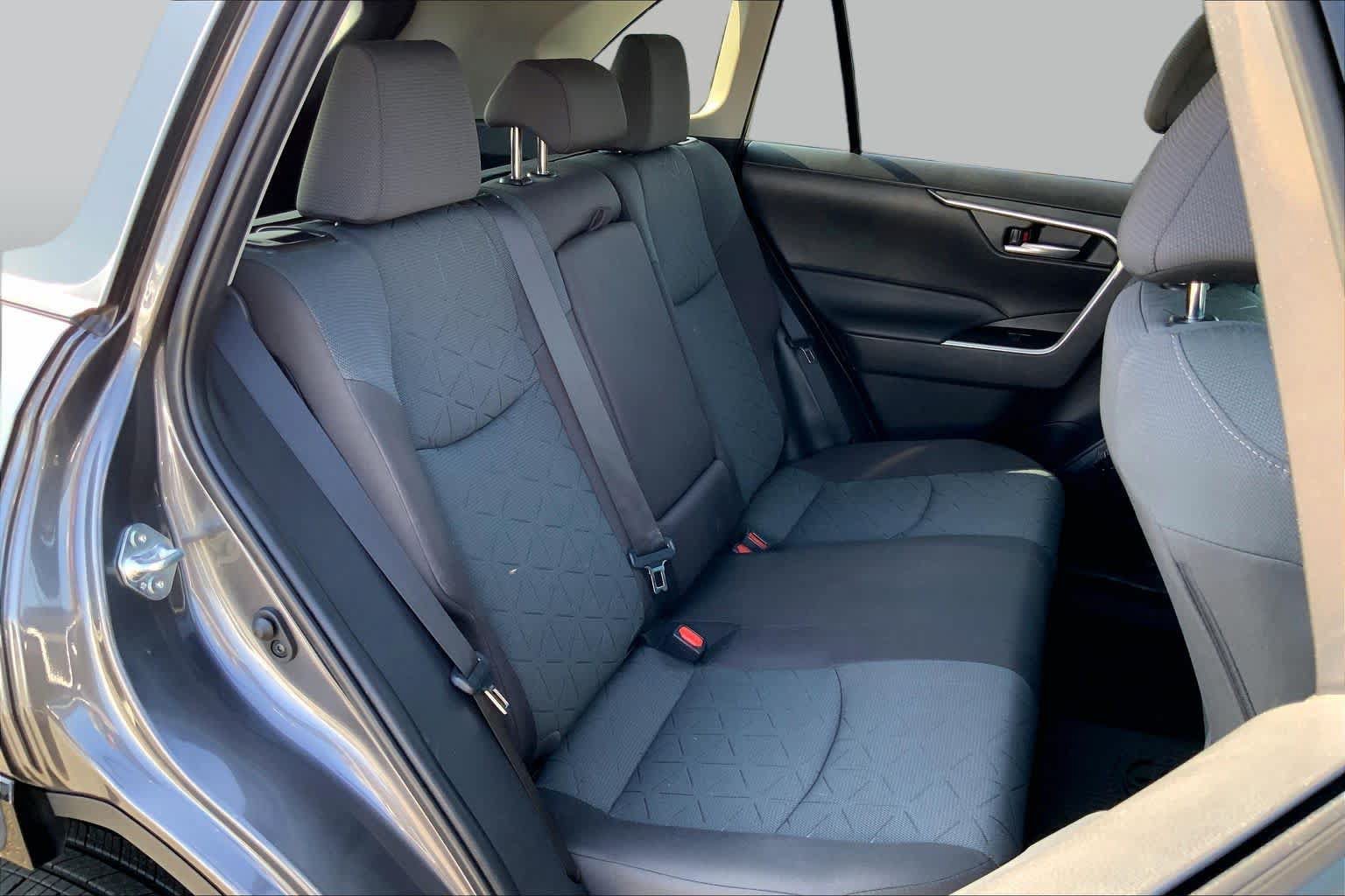 Used 2025 Toyota RAV4 XLE w/ Convenience Package AWD/4WD image 19
