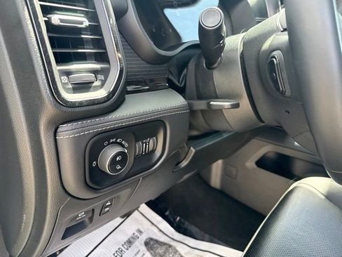 Used 2024 RAM 1500 Limited AWD/4WD image 10