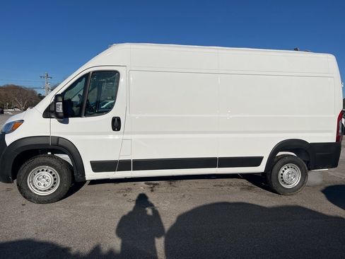 New 2026 RAM ProMaster 2500 image 4